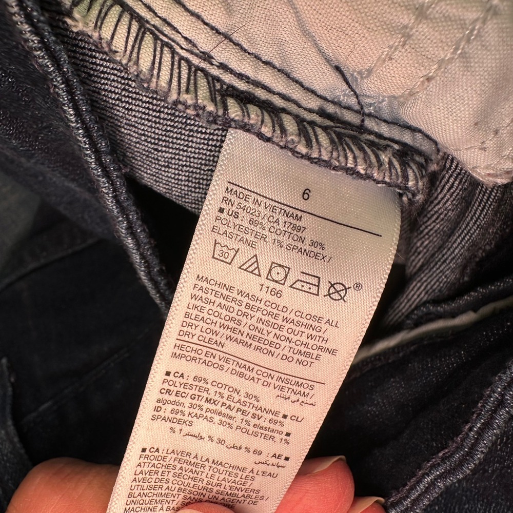 Old Navy High-Rise WOW Wide Leg Jeans Dark Wash Women's Size 6 - Picture 8 of 8